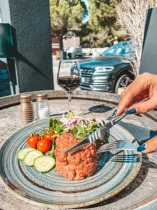 tartare de boeuf restaurant terrasse vallauris